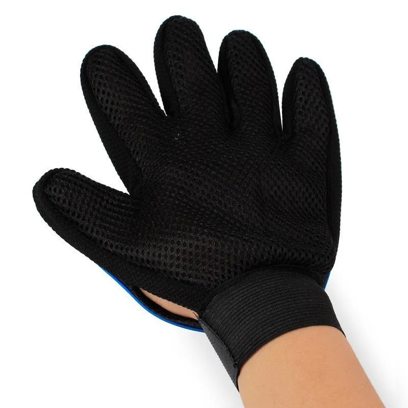 Pet Grooming Glove – Gently Removes Loose Fur from Cats & Dogs